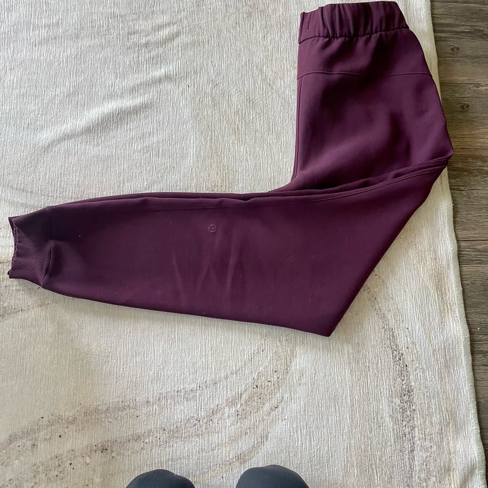 LuluLemon High-Rise Joggers